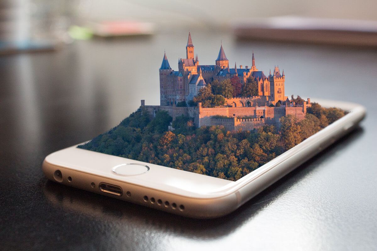 What Is a Smartphone? A Powerful Blend of Mobile Phone and Computer