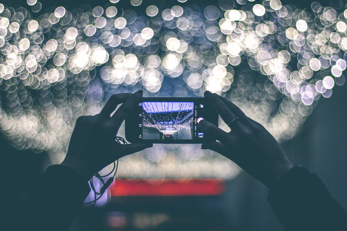What Is a Smartphone? A Powerful Blend of Mobile Phone and Computer